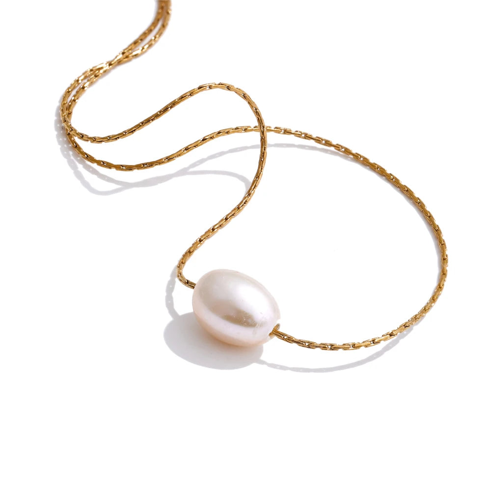Collar colgante de perla de agua dulce dorado AmeliaGlow