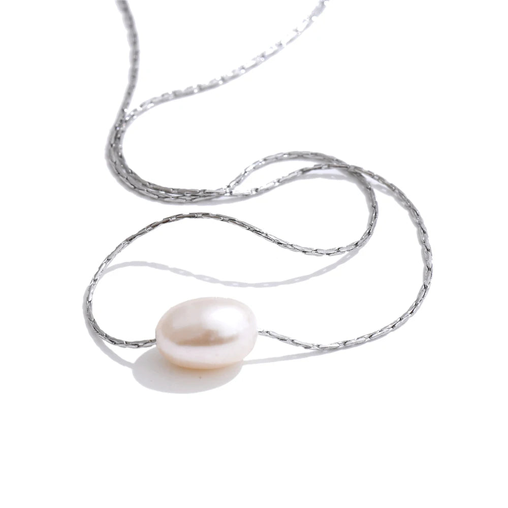 Collar colgante de perla de agua dulce plateado AmeliaGlow